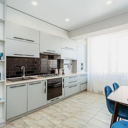 Rich Bunny Appartement Chişinǎu Buitenkant foto