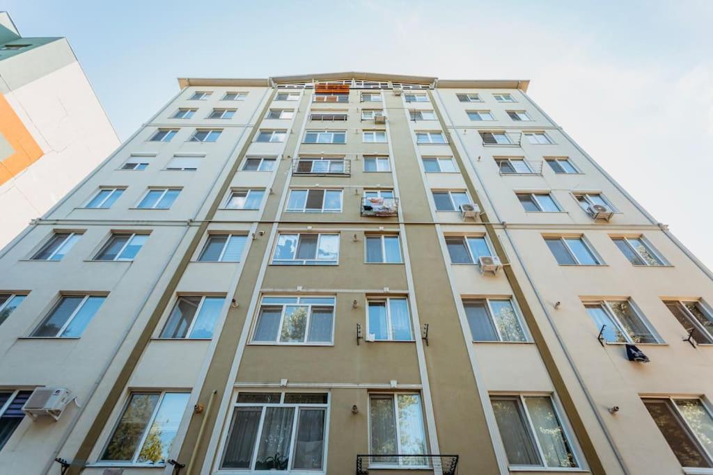Rich Bunny Appartement Chişinǎu Buitenkant foto